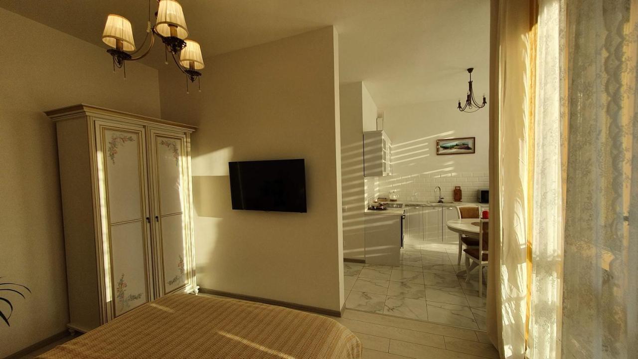 Forum Apartment 66 Lviv Exterior photo